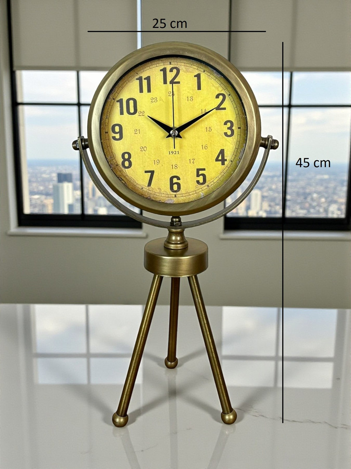 Retro Antique Üç Ayaklı Metal Eskitme Masa Saati