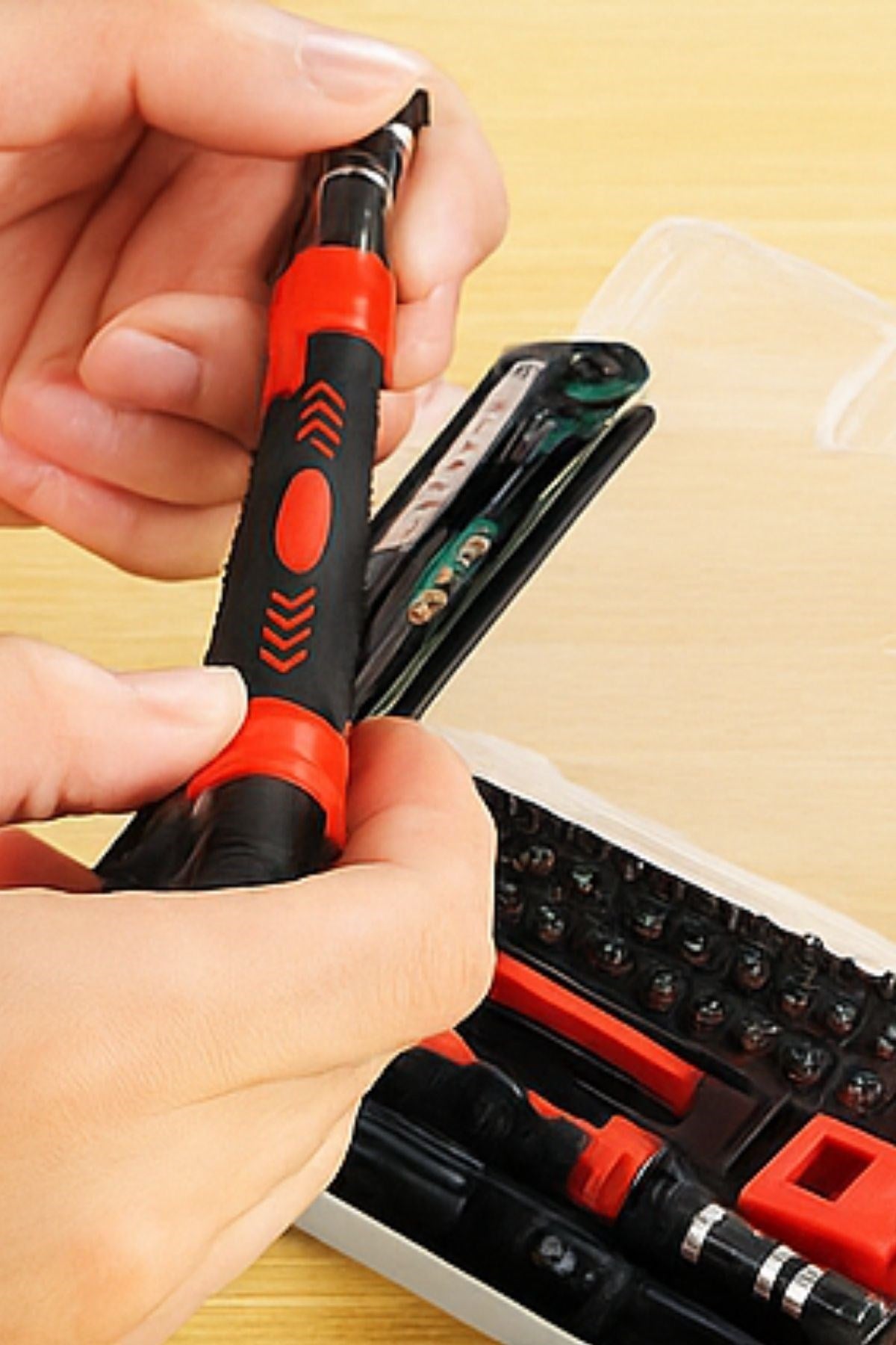 BUFFER® Çok Fonksiyonlu Manyetik Uçlu 52'si 1 Arada 42 Uçlu Saatçi Tornavida Seti