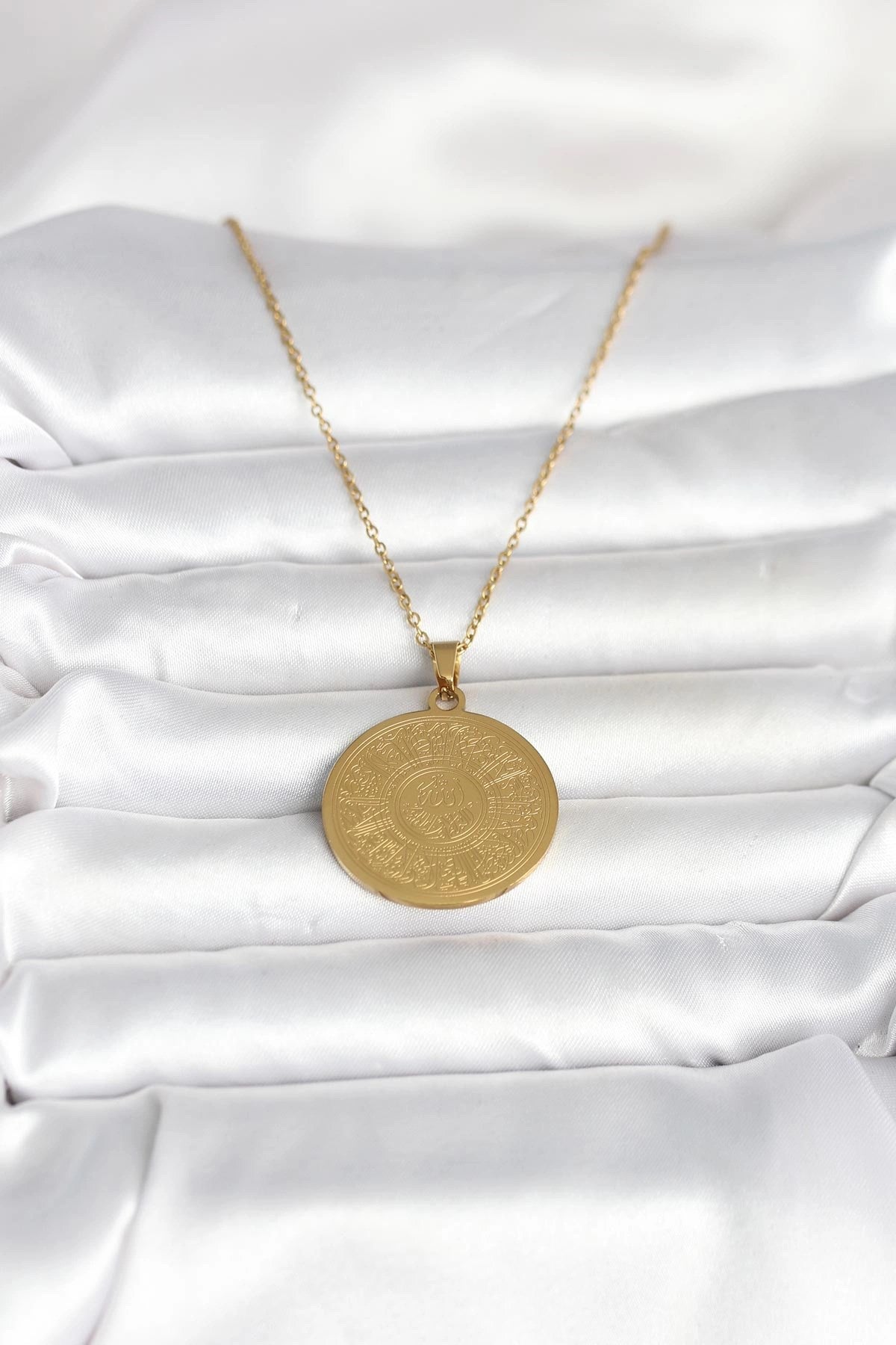 316L Çelik Gold Renk Ayetel Kürsi Yazılı Kolye