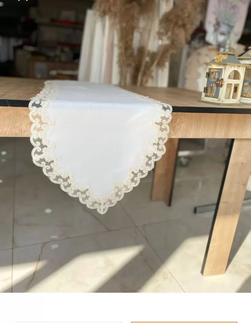 Lale Krem 40x145 cm Fransız Dantel Detaylı Sehpa Örtüsü Şık Tasarım
