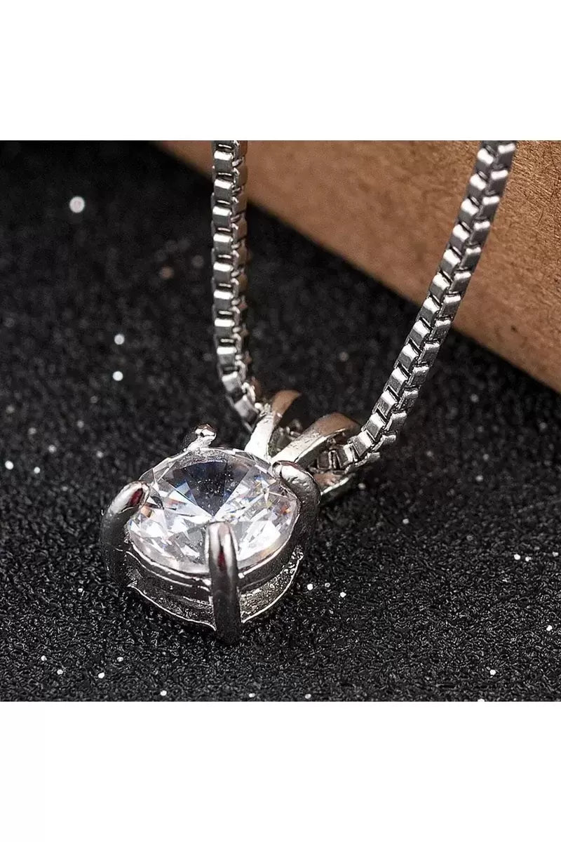 Kolye 925 Ayar Gümüş Kristal Taşlı Zincirli Şık ve Zarif Kadın Kolye Modeli