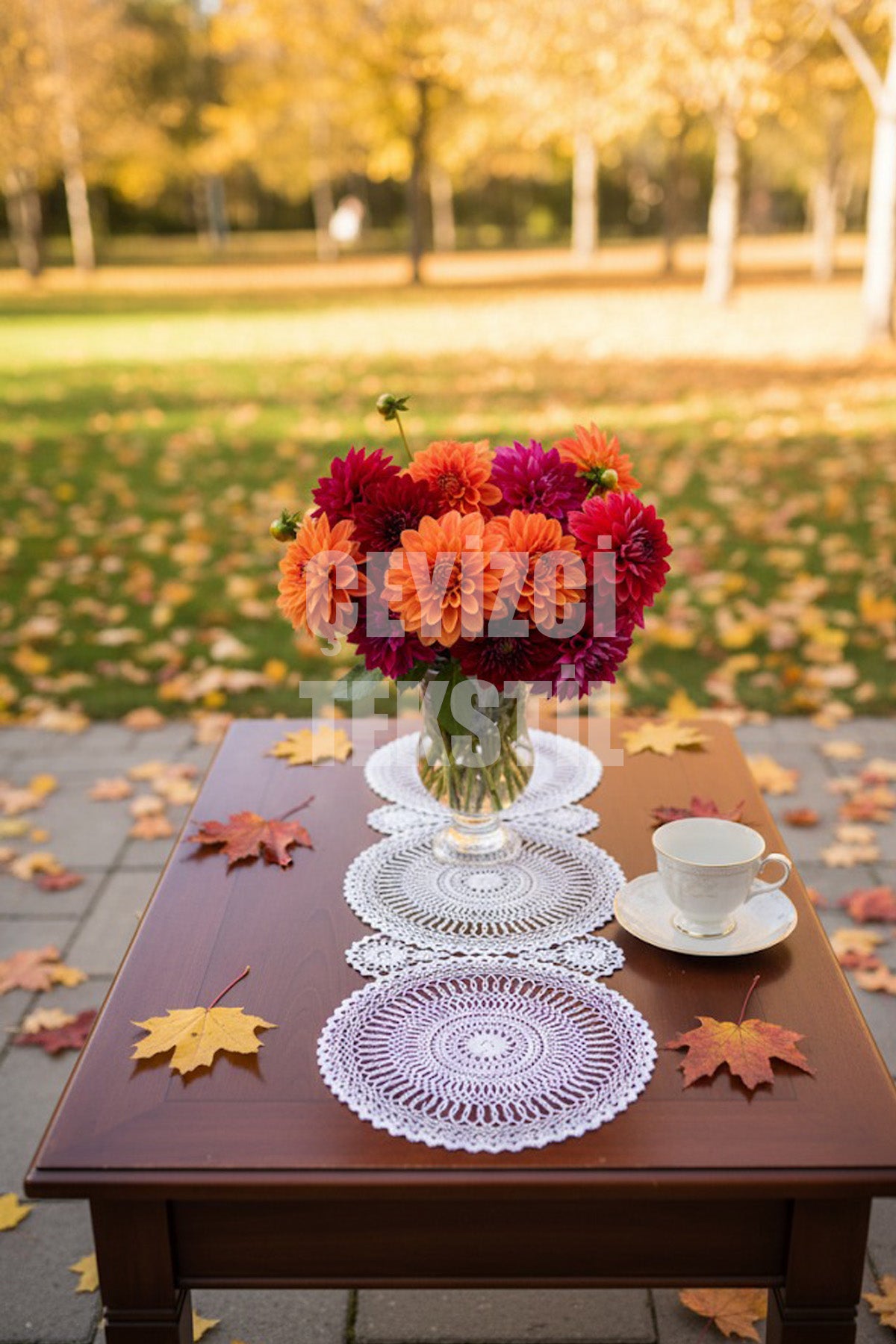 Dantel Detaylı Krem Oval Runner (115x35cm)