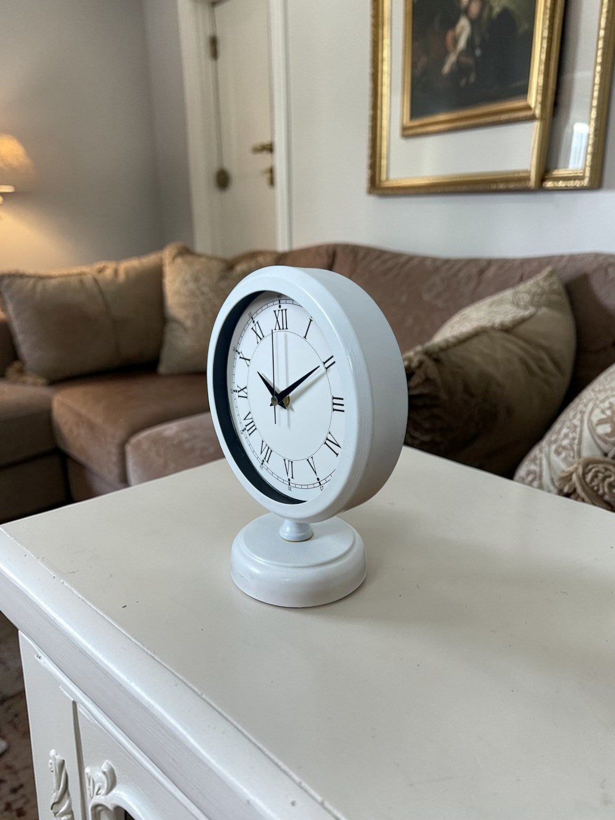 White Pure Roman 25 x 20 Cm Metal Masa Saati