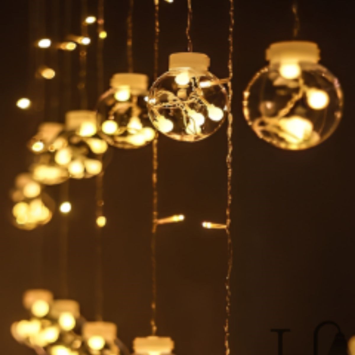 10 Sarkıtlı Kumandalı Dekoratif Top İçi Mini Toplu LED Günışığı Rengi Dekoratif Aydınlatma (5643)