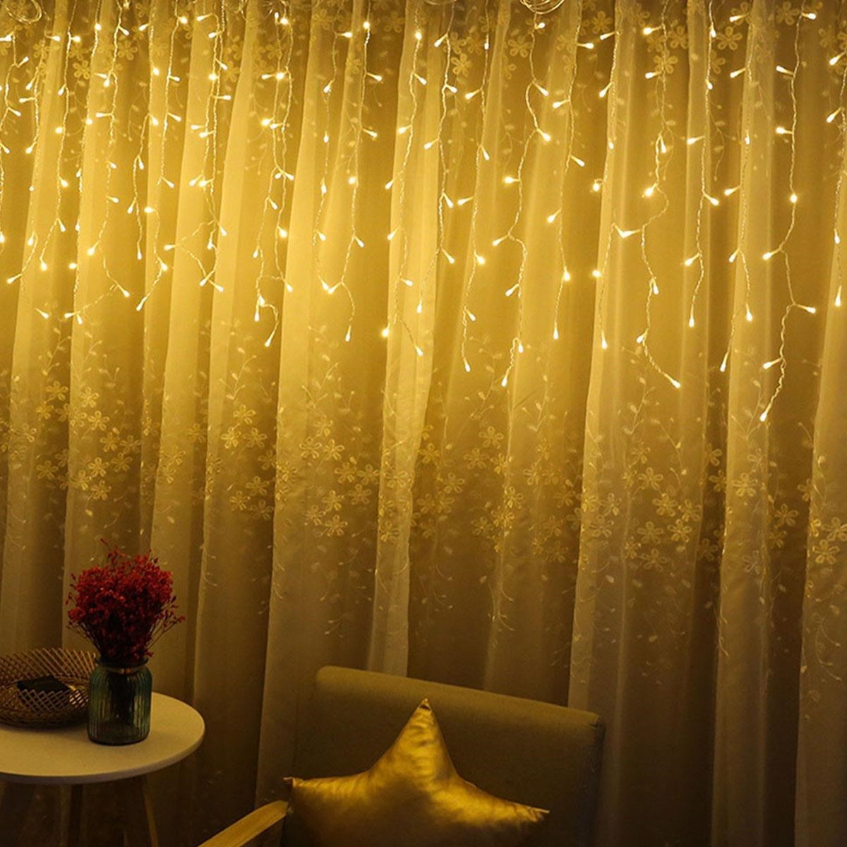 8 Fonksiyonlu 16 Saçaklı Perde Led 3 x 1 (Günışığı) (5643)