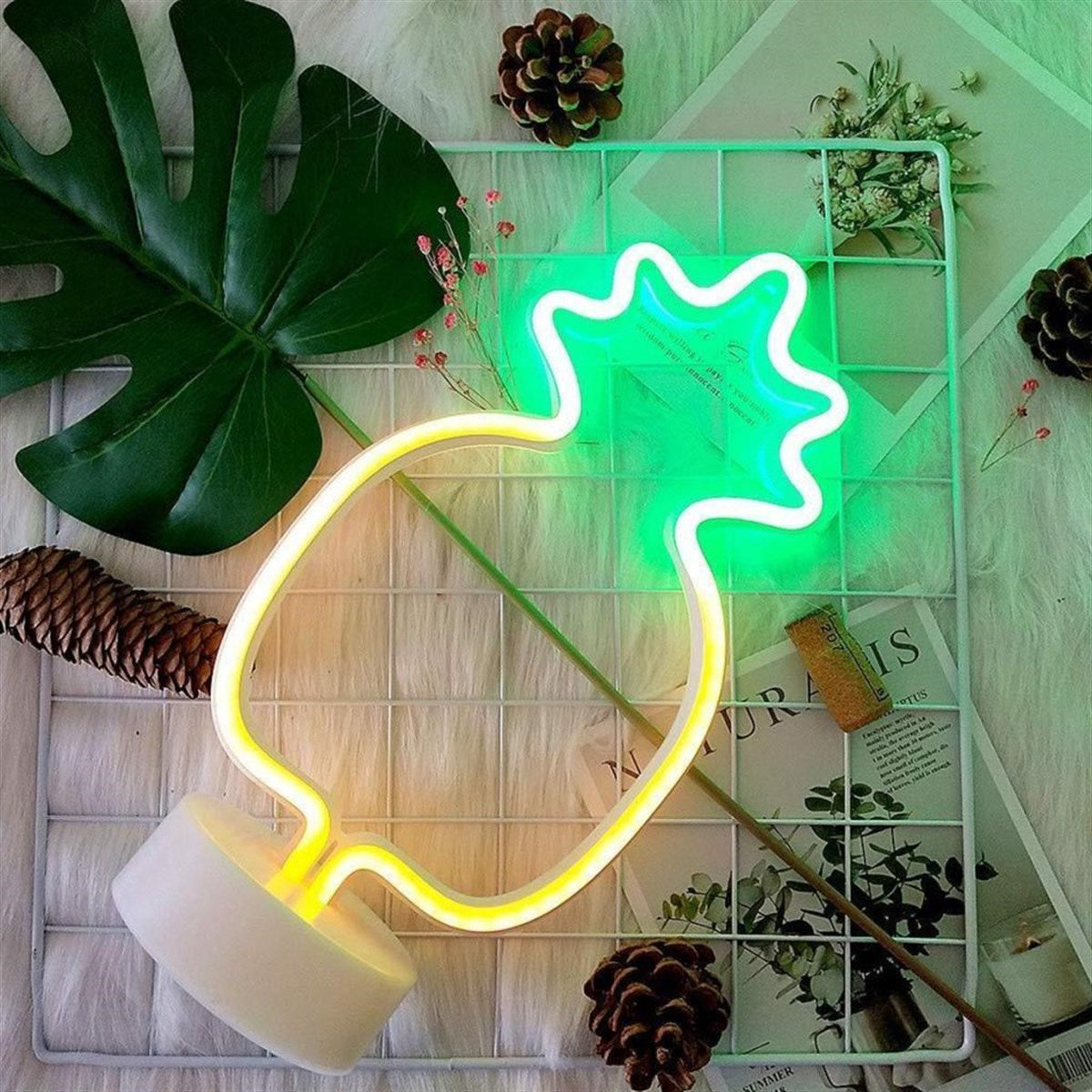 Dekoratif Ananaslı Neon Led Masa Ve Gece Lambası Hediyelik Lamba (5643)