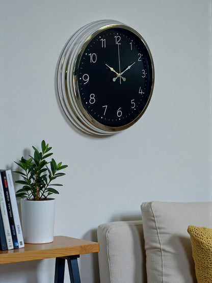 Dekoratif Ve Şık 40 Cm Krom Metal Duvar Saati