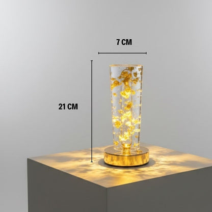 BUFFER® Silindirik Kristal Altın Toz Model LED Masa Lambası – Gold Tabanlı, Dokunmatik, 3 Renk Işık Modlu, Şarjlı Modern Dekoratif Gece Lambası