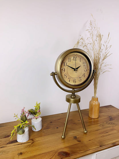 Eskitme Vintage Üç Ayaklı Masa Saati