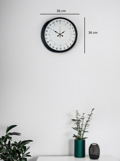36 Cm Siyah 24 Saat Göstergeli Duvar Saati