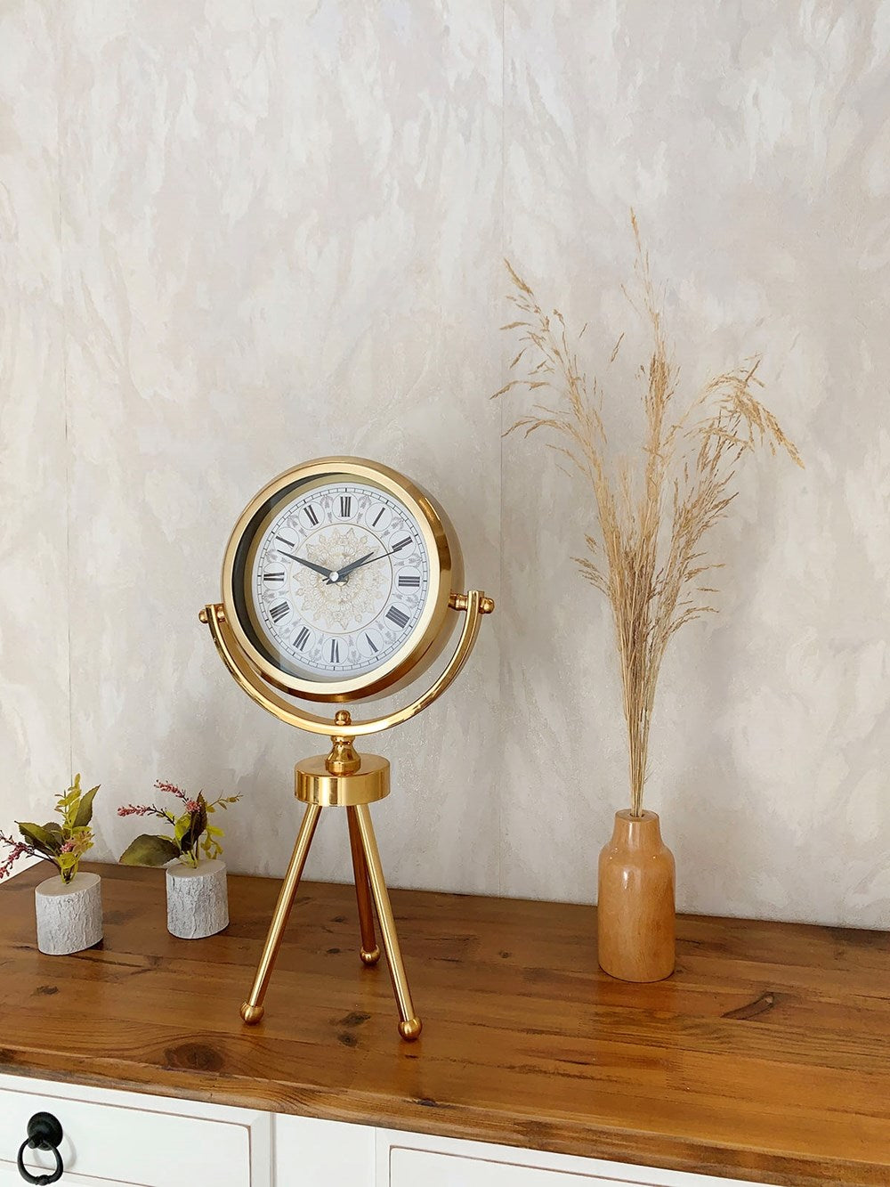 Gold Metal Mini Tripod Çini Desenli Roma Rakamı Masa Saati 45×26 cm