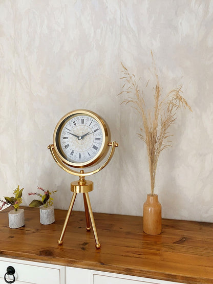 Gold Metal Mini Tripod Çini Desenli Roma Rakamı Masa Saati 45×26 cm
