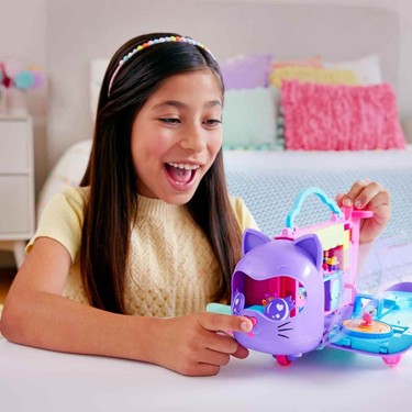 4 yaş ve üzeri çocuklar için 19 aksesuar ile kedi hava yolları seti
