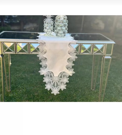 Salon Takımı 5 Parça Dantelli Keten Masa Örtüsü Runner Seti Çeyizlik Selena Model No 96536 Krem