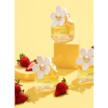 100 ml Kadın EDT ile Çiçeksi ve Zarif Koku