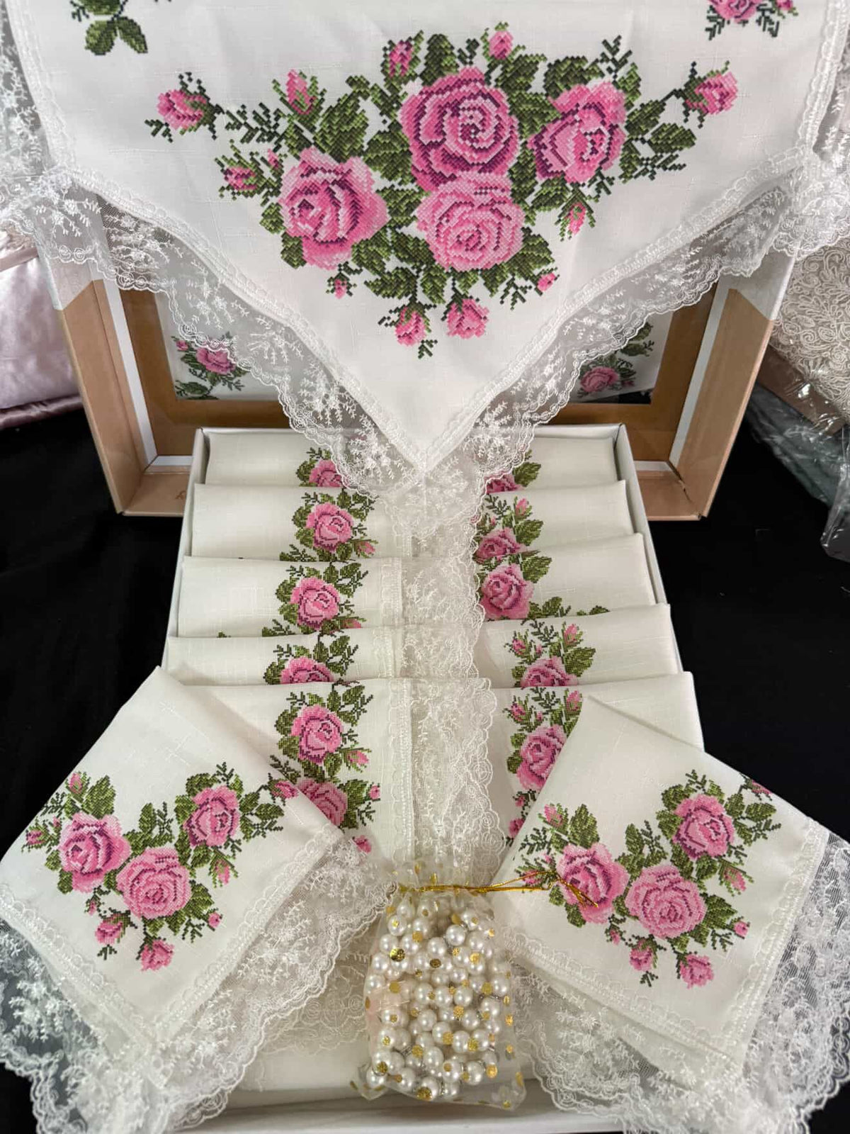 Kanaviçe 12 Kişilik Pembe Yemek Seti - 26 parça