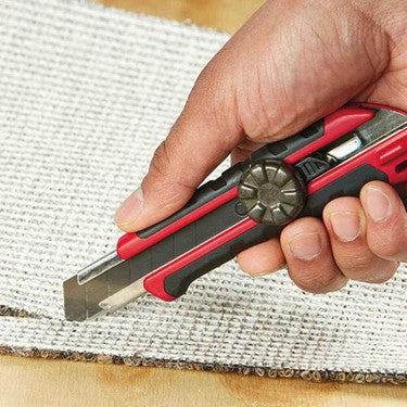 Ayarlı Maket Bıçağı 18 mm ile Kesim İşlemleri için