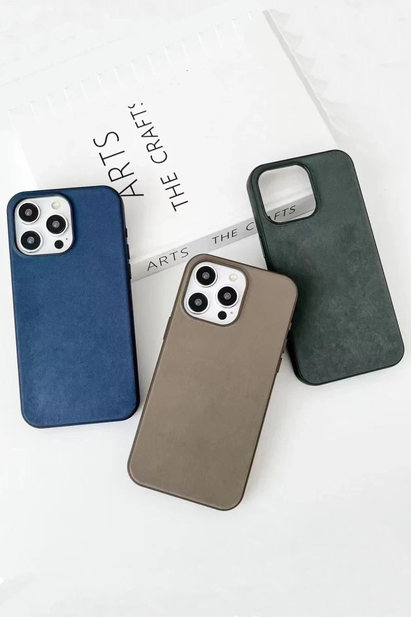iPhone 15 Pro Kılıf Karen Magsafe Kapak - Lacivert