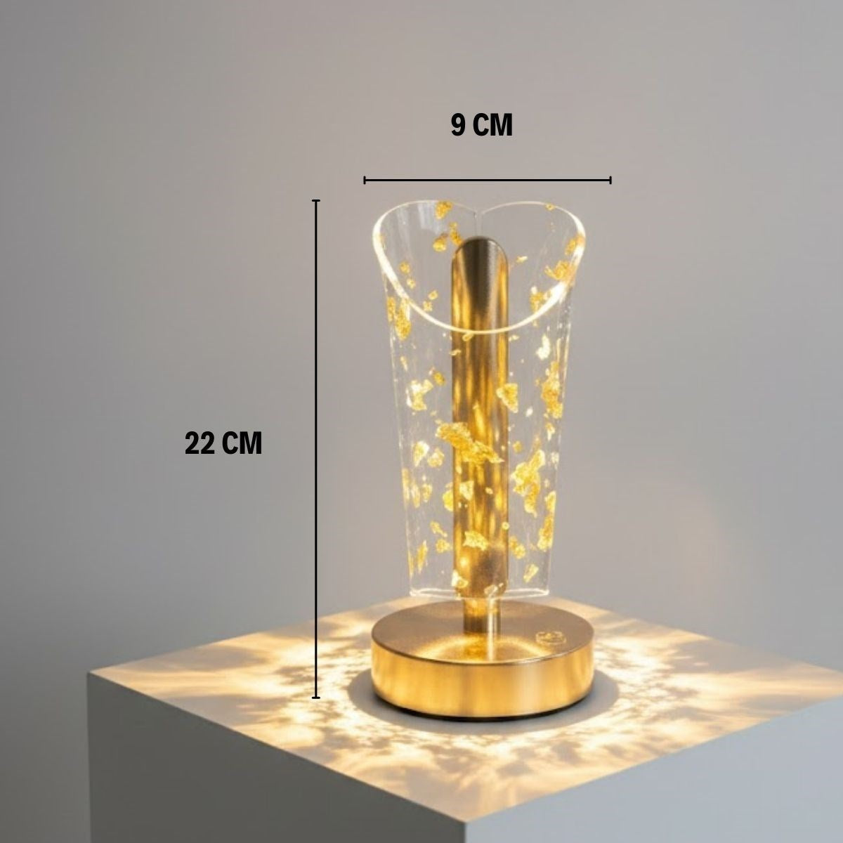 Açık Silindirik Kristal Altın Toz Model LED Masa Lambası – Gold Tabanlı, Dokunmatik, 3 Renk Işık Modlu, Şarjlı Modern Dekoratif Gece Lambası (5643)