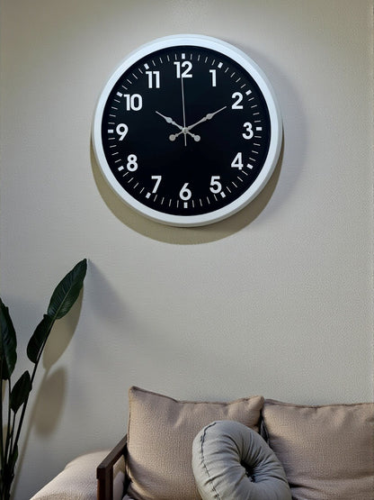 White Pure Kontrast 40 Cm Metal Duvar Saati