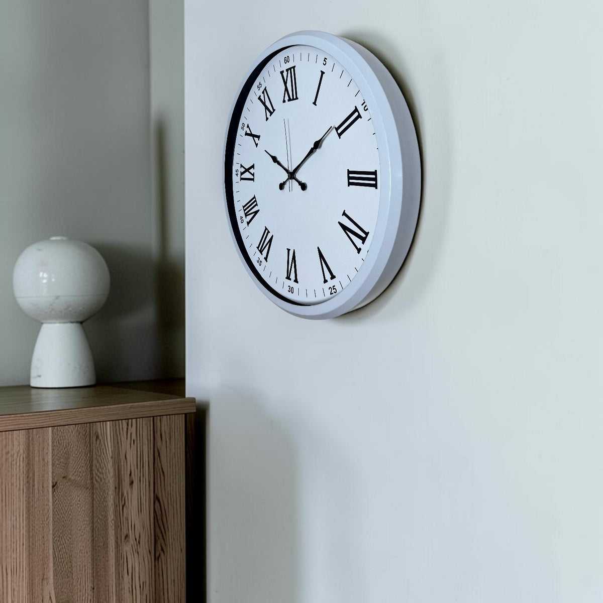 White Modern 52 x 52 Cm Duvar Saati