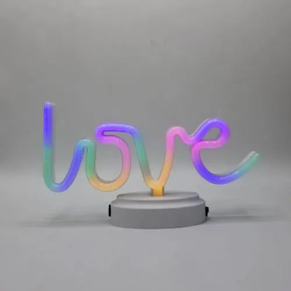 Neon Işıklı Love Yazılı Masa Gece Lambası