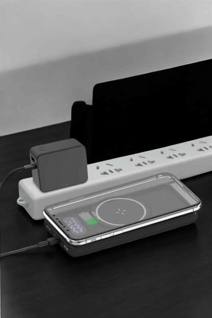 Powerbank Taşınabilir 10.000 Mah Hızlı Şarj Dijital Göstergeli