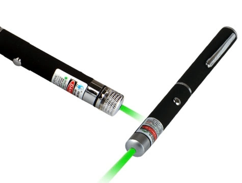 Yeşil Lazer Pointer 100 Mw 15 Km Etkili (5 Başlıklı)